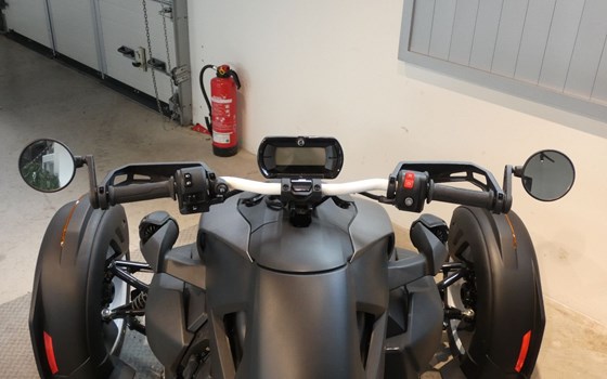 Gebrauchtmotorrad Can-Am Ryker 900 Rally Edition - Bild 8