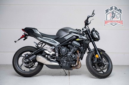 Triumph Street Triple 765 R