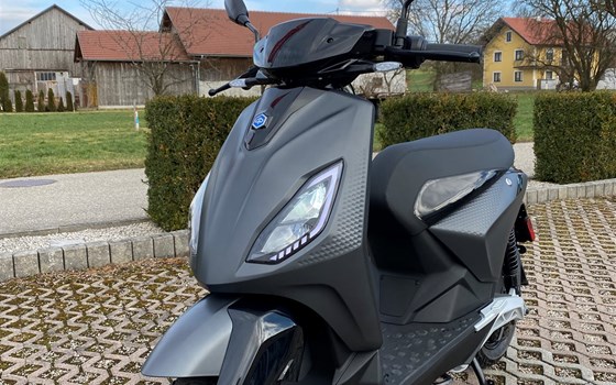 Neufahrzeug Piaggio 1 Active - Bild 3 Neufahrzeug Piaggio 1 Active - Bild 3