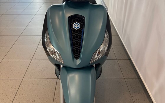 Gebrauchtmotorrad Piaggio Medley 125 S - Bild 5 Gebrauchtmotorrad Piaggio Medley 125 S - Bild 5