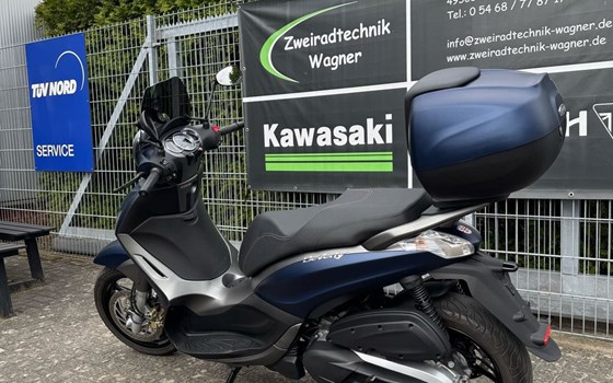 Gebrauchtmotorrad Piaggio Beverly 350ie ABS/ASR - Bild 3