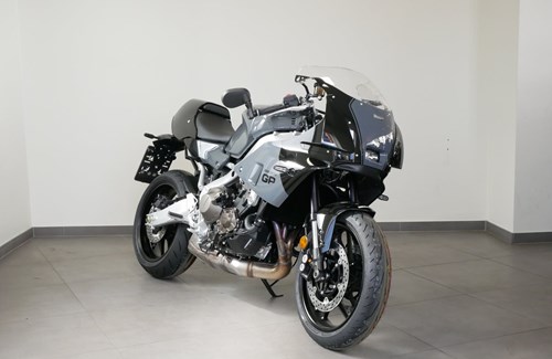 Neumotorrad Yamaha XSR900 GP