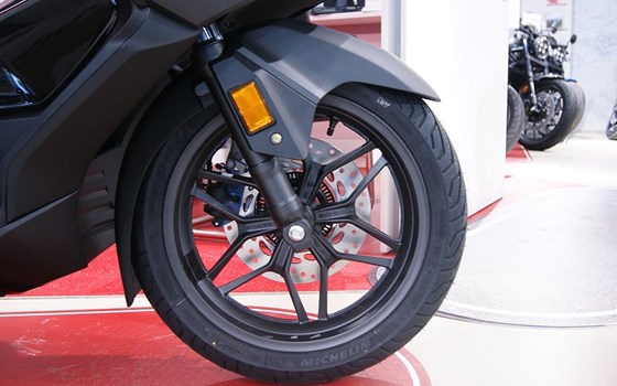Neufahrzeug Honda Forza 125 - Bild 5 Neufahrzeug Honda Forza 125 - Bild 5