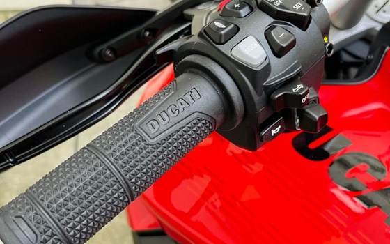 Neufahrzeug Ducati Multistrada V4 Pikes Peak - Bild 6
