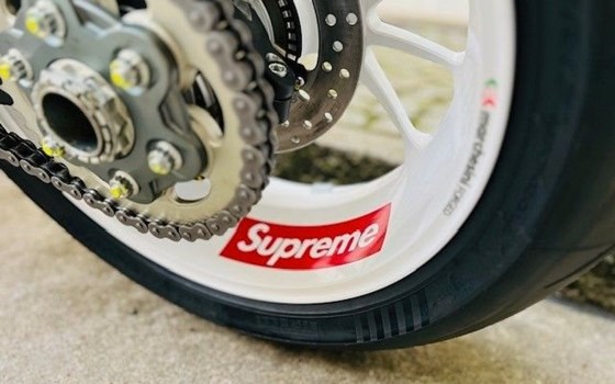 Neufahrzeug Ducati Streetfighter V4 S - Bild 6