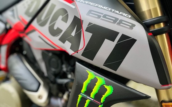 Neufahrzeug Ducati Hypermotard 698 Mono - Bild 6