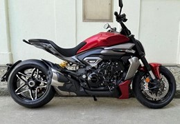 Neumotorrad Ducati XDiavel V4
