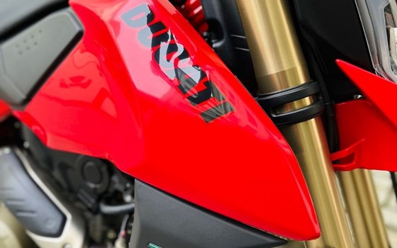 Neufahrzeug Ducati Hypermotard 698 Mono - Bild 4