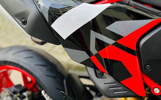 Neufahrzeug Ducati Hypermotard 698 Mono RVE - Bild 5