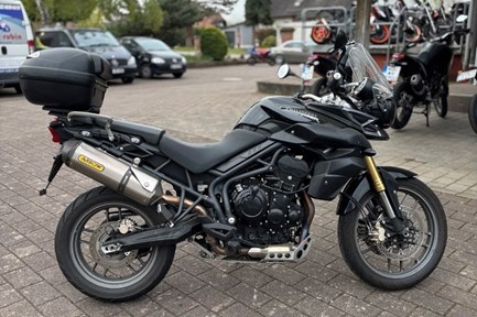 Triumph Tiger 800