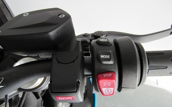 Gebrauchtmotorrad BMW S 1000 R - Bild 11