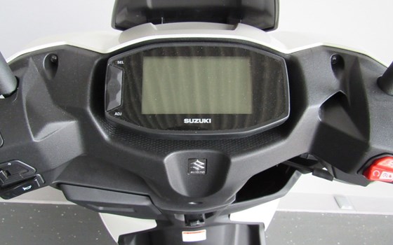 Neufahrzeug Suzuki Avenis 125 - Bild 10