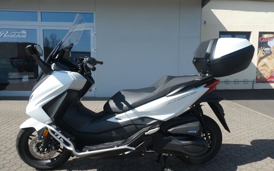 Gebrauchtmotorrad Honda Forza 350 - Bild 1