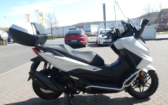 Gebrauchtmotorrad Honda Forza 350 - Bild 5