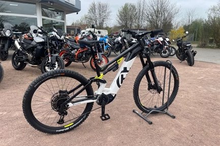 Husqvarna Hard Cross HC2