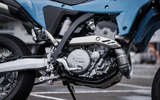 Neufahrzeug Suzuki DR-Z 400 SM - Bild 5 Neufahrzeug Suzuki DR-Z 400 SM - Bild 5