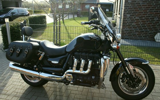 Gebrauchtmotorrad Triumph Rocket III Roadster - Bild 3