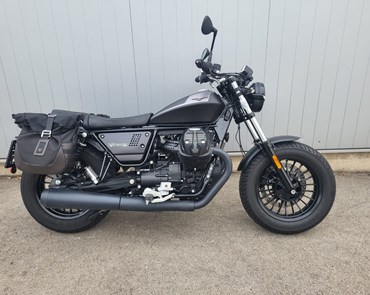 Moto Guzzi V9 Bobber