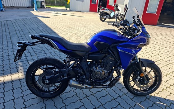 Gebrauchtmotorrad Yamaha Tracer 700 - Bild 3 Gebrauchtmotorrad Yamaha Tracer 700 - Bild 3