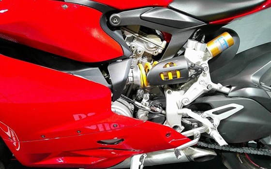 Gebrauchtmotorrad Ducati 1199 Panigale S - Bild 11