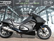 Honda NM4 Vultus