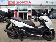 Honda Forza 125