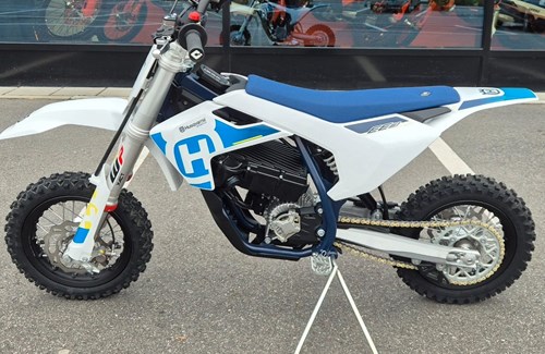 Neumotorrad Husqvarna TC 50