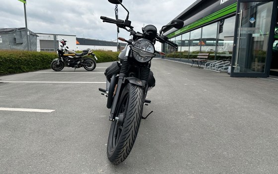 Neufahrzeug Moto Guzzi V7 Stone - Bild 2