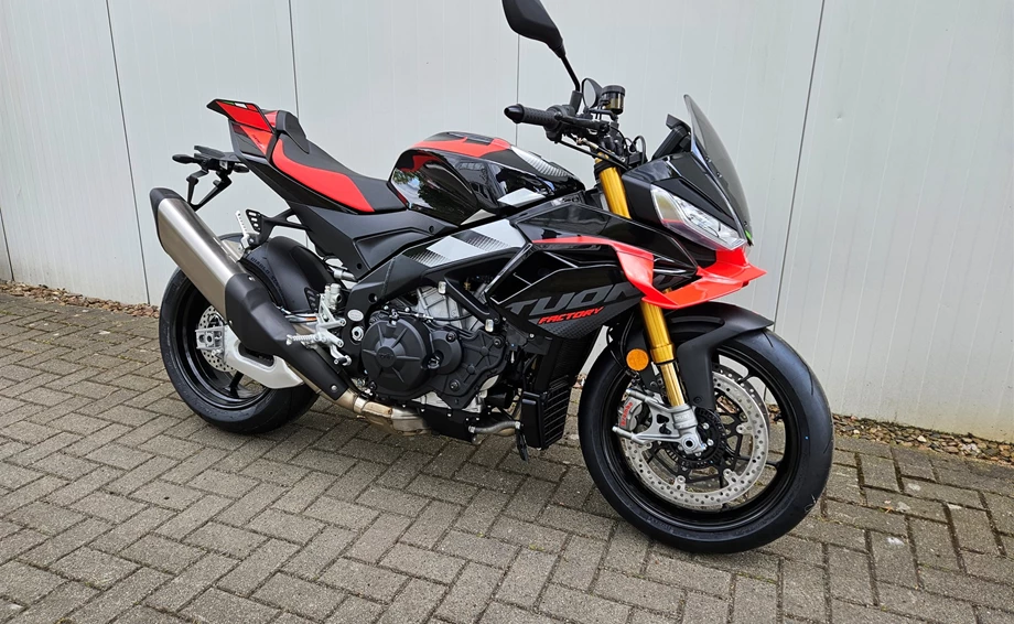 Angebot Aprilia Tuono V4 1100 Factory Bild 1: Angebot Aprilia Tuono V4 1100 Factory