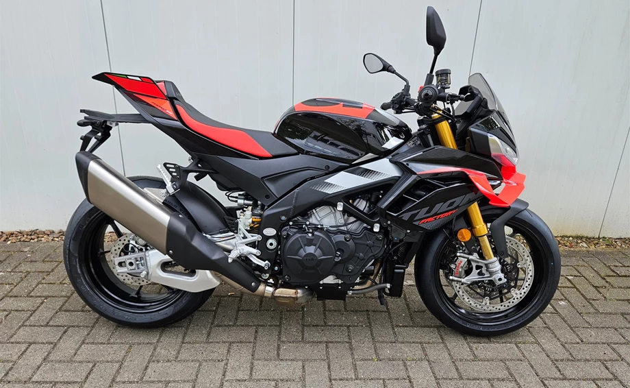 Angebot Aprilia Tuono V4 1100 Factory Bild 8: Angebot Aprilia Tuono V4 1100 Factory