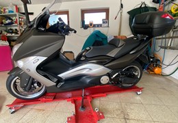Gebrauchte Yamaha TMAX Tech MAX Gebrauchte Yamaha TMAX Tech MAX
