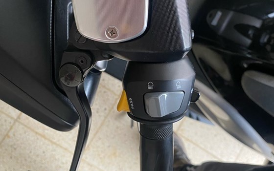 Gebrauchtmotorrad Yamaha TMAX Tech MAX - Bild 8 Gebrauchtmotorrad Yamaha TMAX Tech MAX - Bild 8