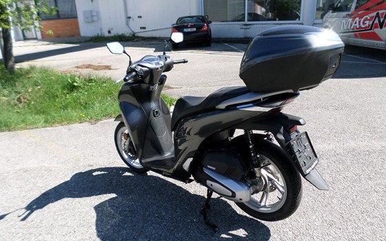 Gebrauchtmotorrad Honda SH150i - Bild 5 Gebrauchtmotorrad Honda SH150i - Bild 5
