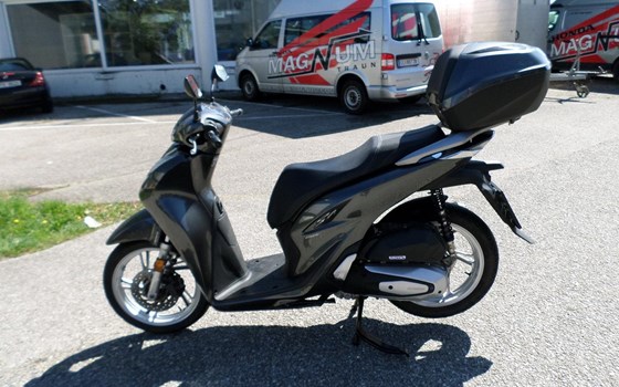 Gebrauchtmotorrad Honda SH150i - Bild 6