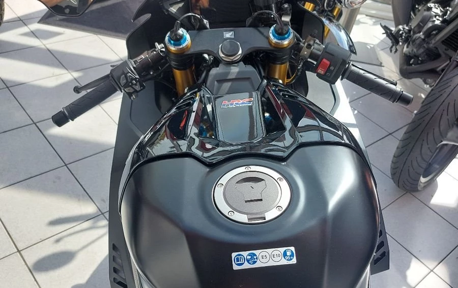 Offer Honda CBR1000RR-R Fireblade SP Bild 5: Offer Honda CBR1000RR-R Fireblade SP