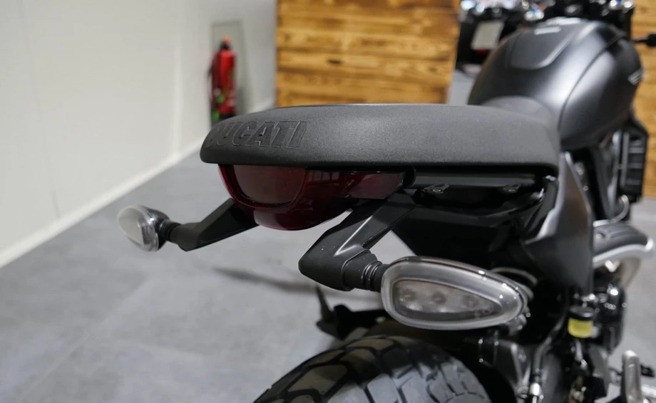 Angebot Ducati Scrambler Icon Dark Bild 10: Angebot Ducati Scrambler Icon Dark