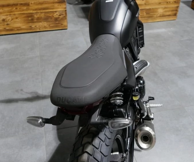 Angebot Ducati Scrambler Icon Dark Bild 11: Angebot Ducati Scrambler Icon Dark