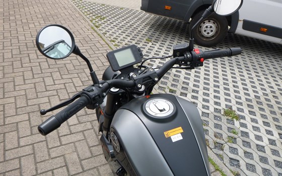 Neufahrzeug Benelli Leoncino 125 - Bild 11