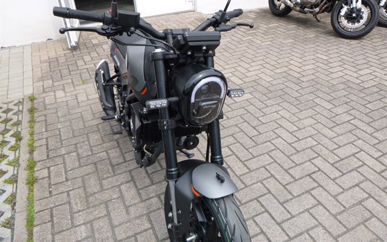 Neufahrzeug Benelli Leoncino 125 - Bild 9