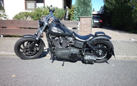 Gebrauchtmotorrad Harley-Davidson Dyna Street Bob FXDB - Bild 4