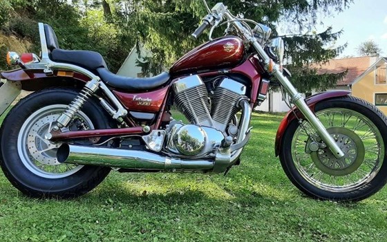 Gebrauchtmotorrad Suzuki VS 1400 GLP Intruder - Bild 1 Gebrauchtmotorrad Suzuki VS 1400 GLP Intruder - Bild 1