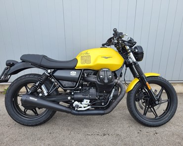 Moto Guzzi V7 Stone