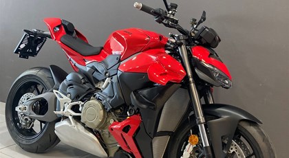 Neumotorrad Ducati Streetfighter V4