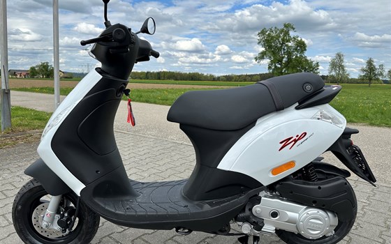 Neufahrzeug Piaggio ZIP S 50 - Bild 2 Neufahrzeug Piaggio ZIP S 50 - Bild 2