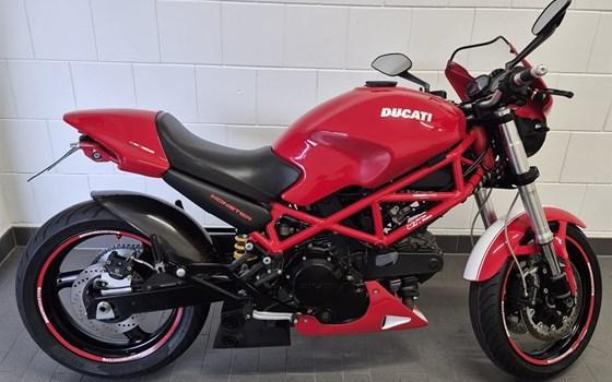 Gebrauchtmotorrad Ducati Monster 695 - Bild 1