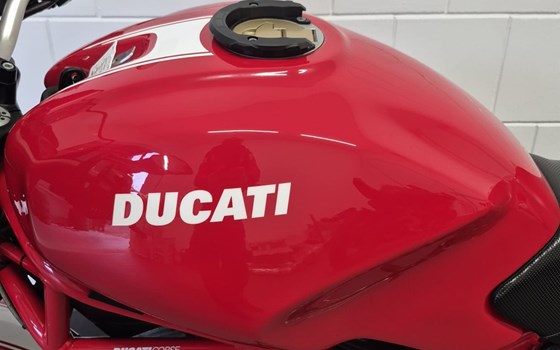 Gebrauchtmotorrad Ducati Monster 695 - Bild 16