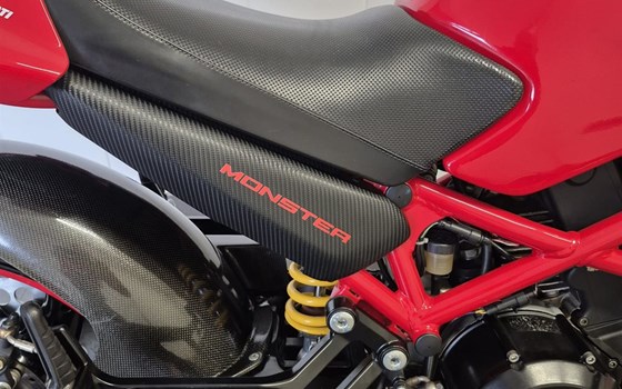 Gebrauchtmotorrad Ducati Monster 695 - Bild 9