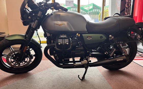 Gebrauchtmotorrad Moto Guzzi V7 Stone Centenario - Bild 2 Gebrauchtmotorrad Moto Guzzi V7 Stone Centenario - Bild 2