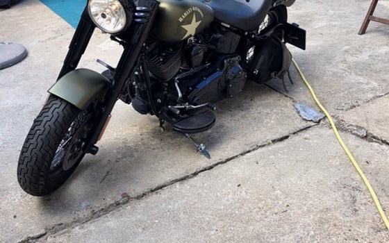 Gebrauchtmotorrad Harley-Davidson Softail Slim S - Bild 1