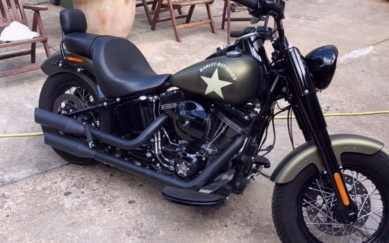 Gebrauchtmotorrad Harley-Davidson Softail Slim S - Bild 2